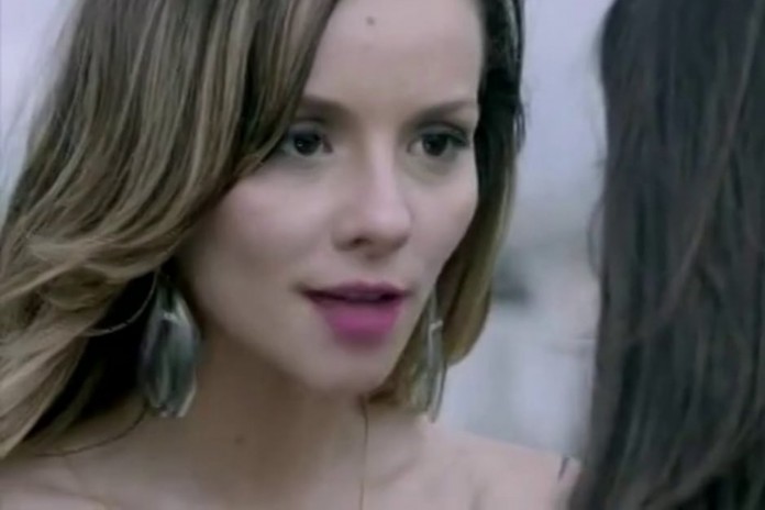 Letícia Tomazella