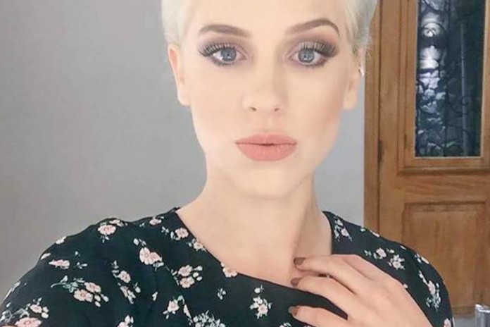 Sophia Abrahão http://noticiasdetv.com/