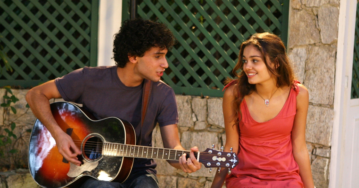 Rafael Almeida e Sophie Charlotte (Foto: Reprodução)