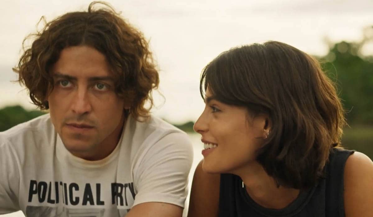 Jesuíta Barbosa e Júlia Dalavia (Foto: Reprodução)