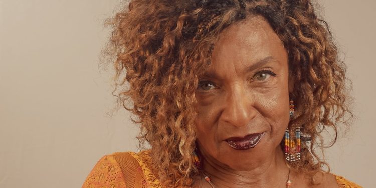 Elisa Lucinda (Foto: Reprodução)